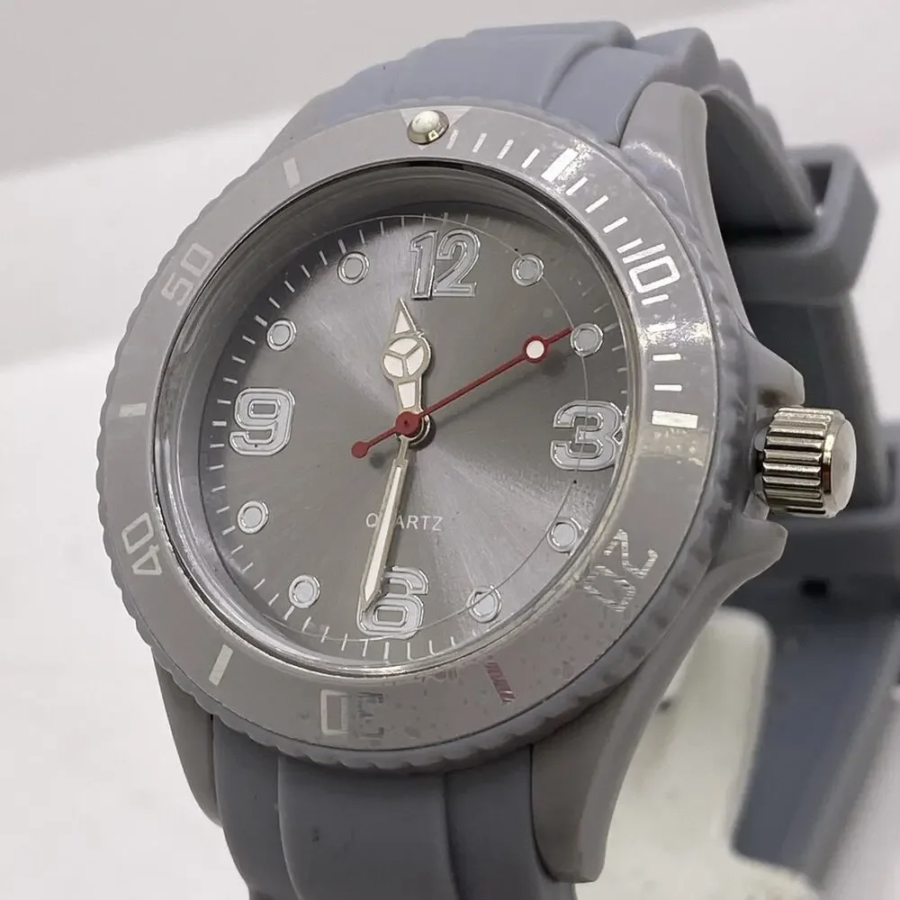 Unisex Rubber Rotating Bezel Dive Style Watch Works New Battery
